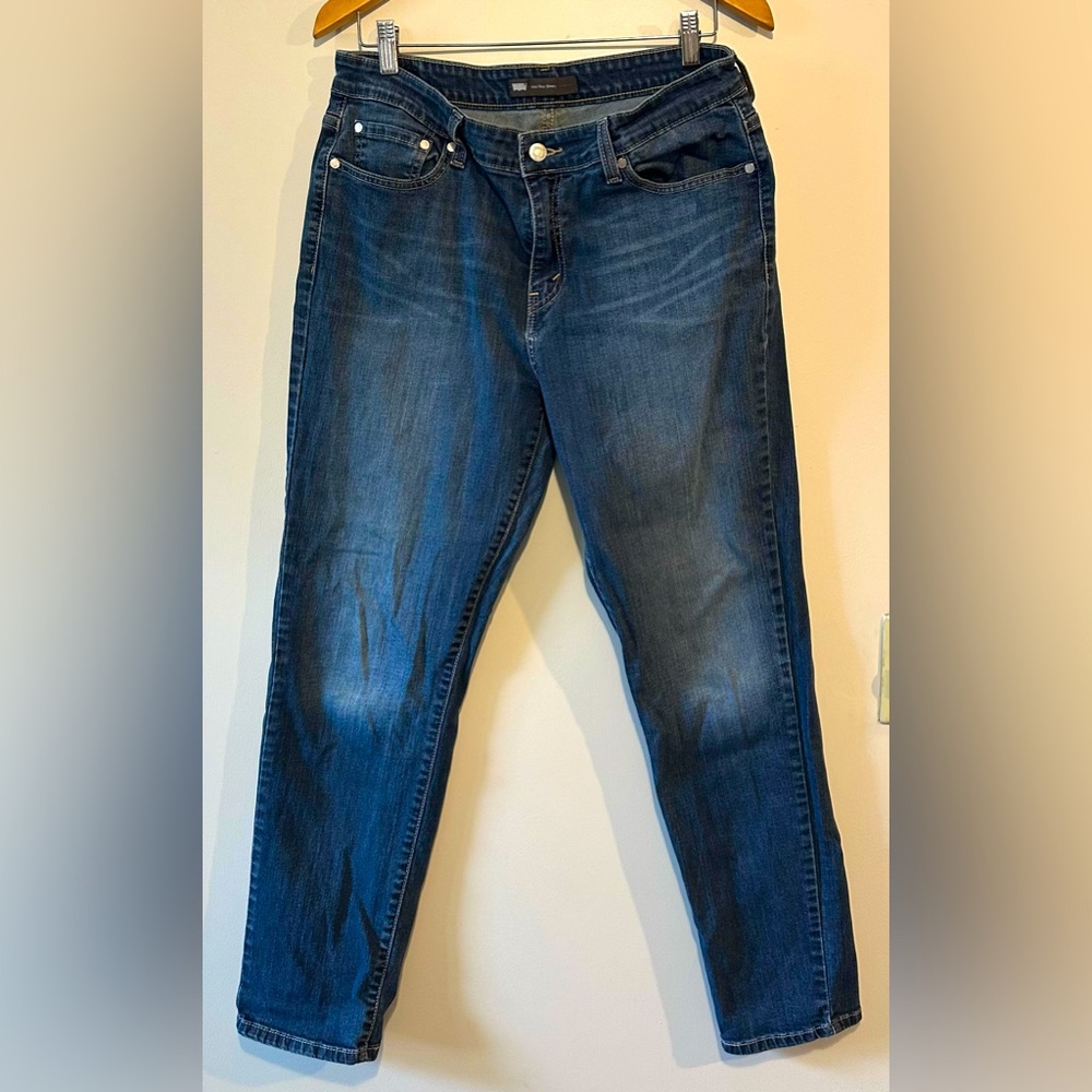 Levi’s Sz 12 Mid Rise Straight Leg
